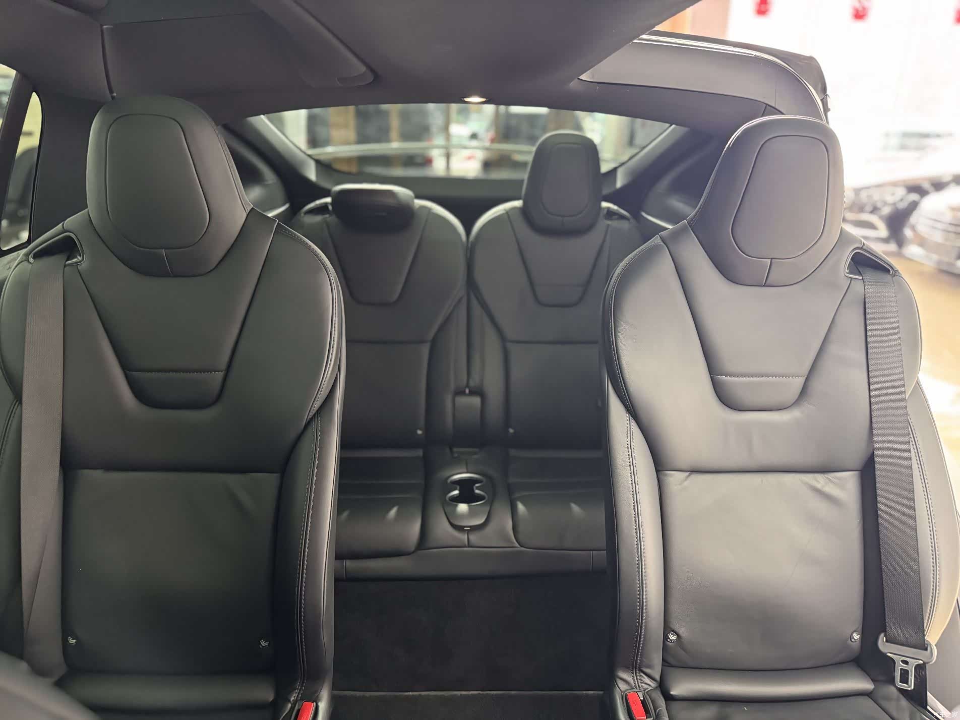 Tesla Model X, 2016 9