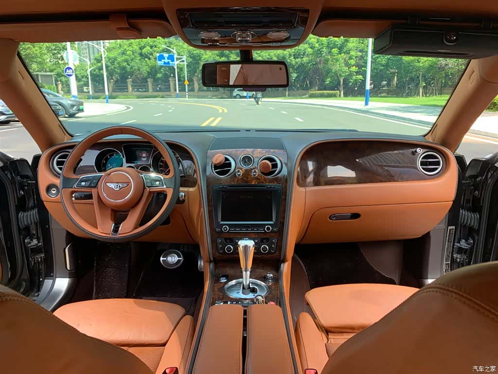 Bentley Flying Spur, 2012 10