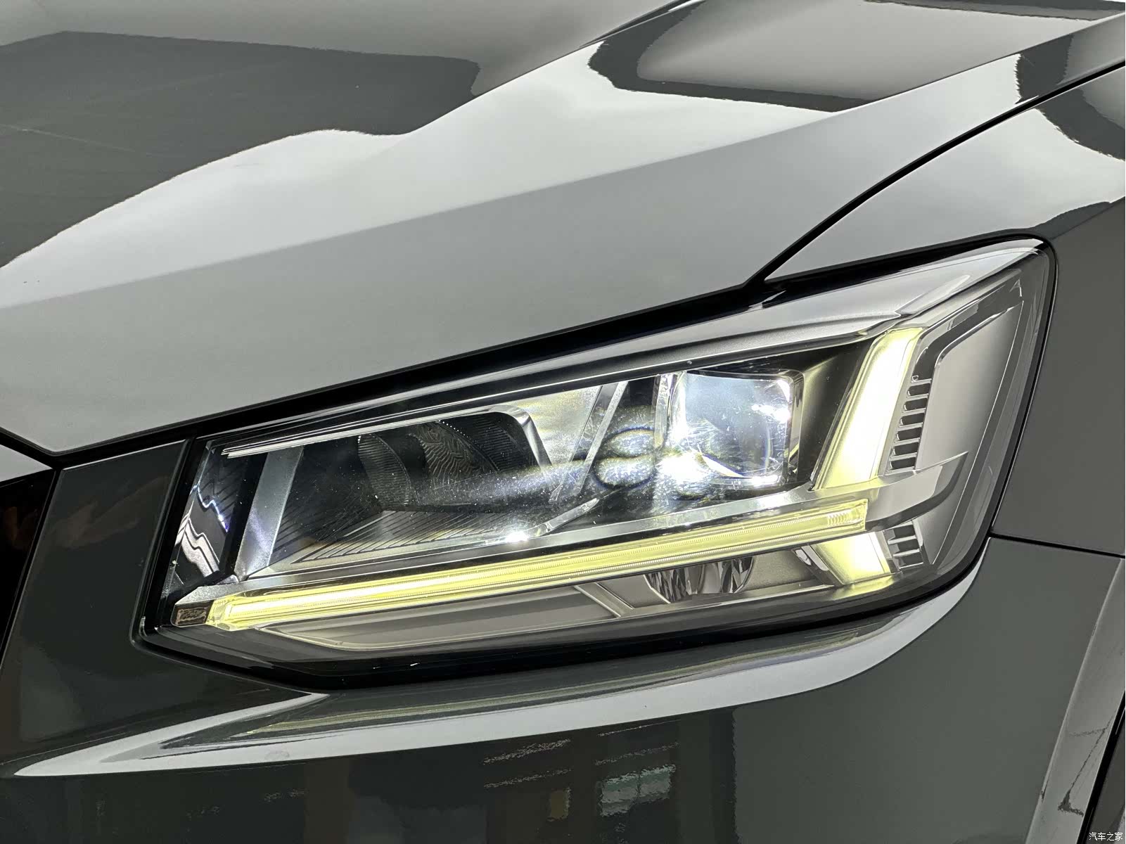 Audi Q2L, 2021 16