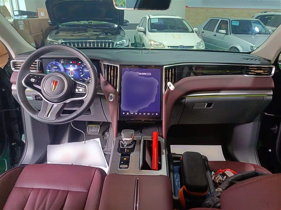 Hongqi HS7 PHEV