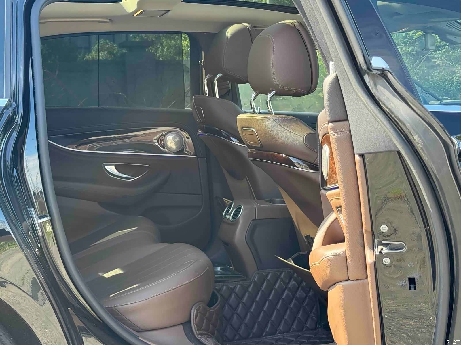 Mercedes-Benz E-Class, 2017 14