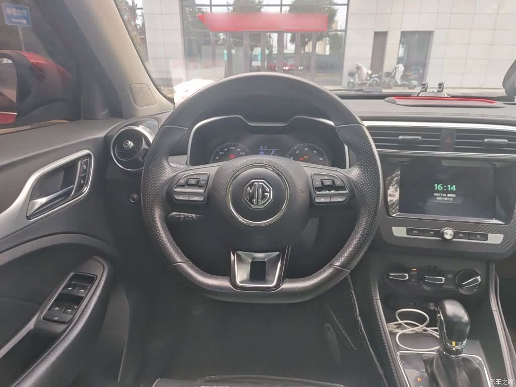 MG ZS, 2019 7