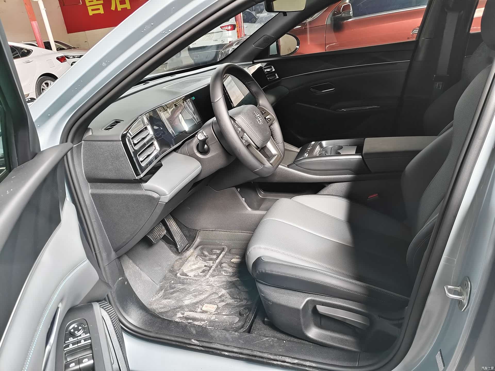 BYD Qin, 2026 все фото