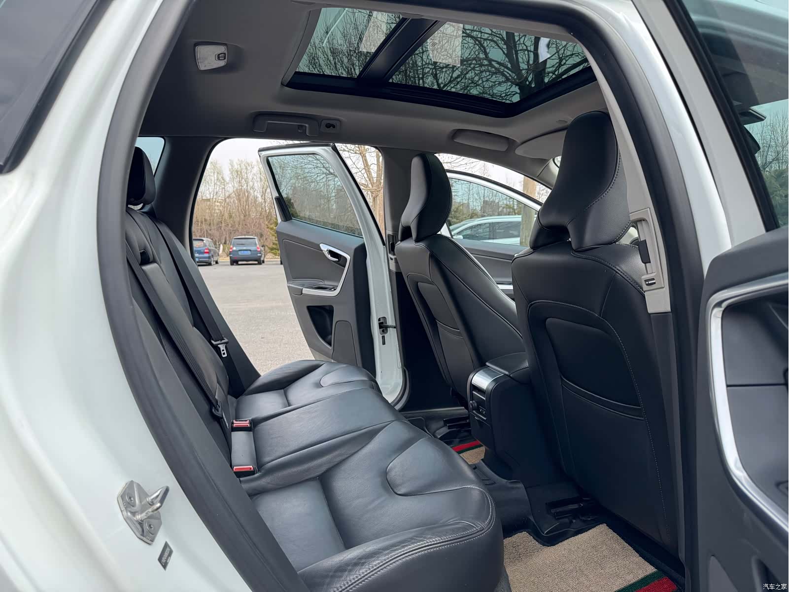 Volvo XC60, 2017 14