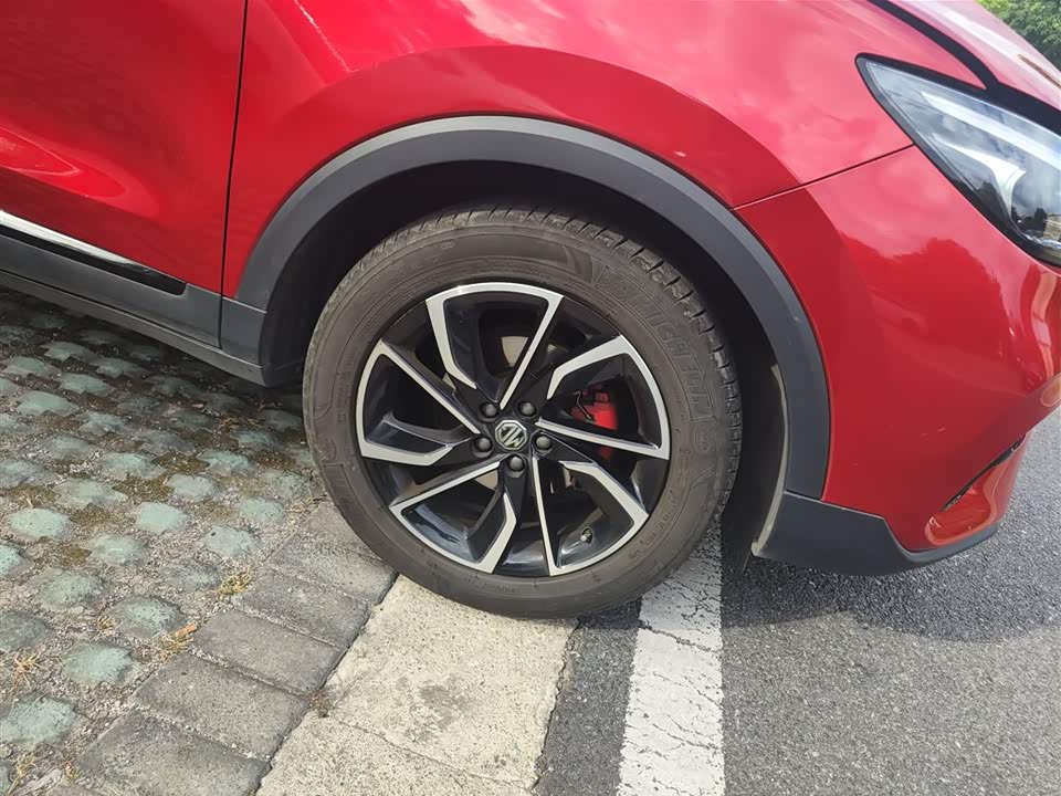 MG ZS