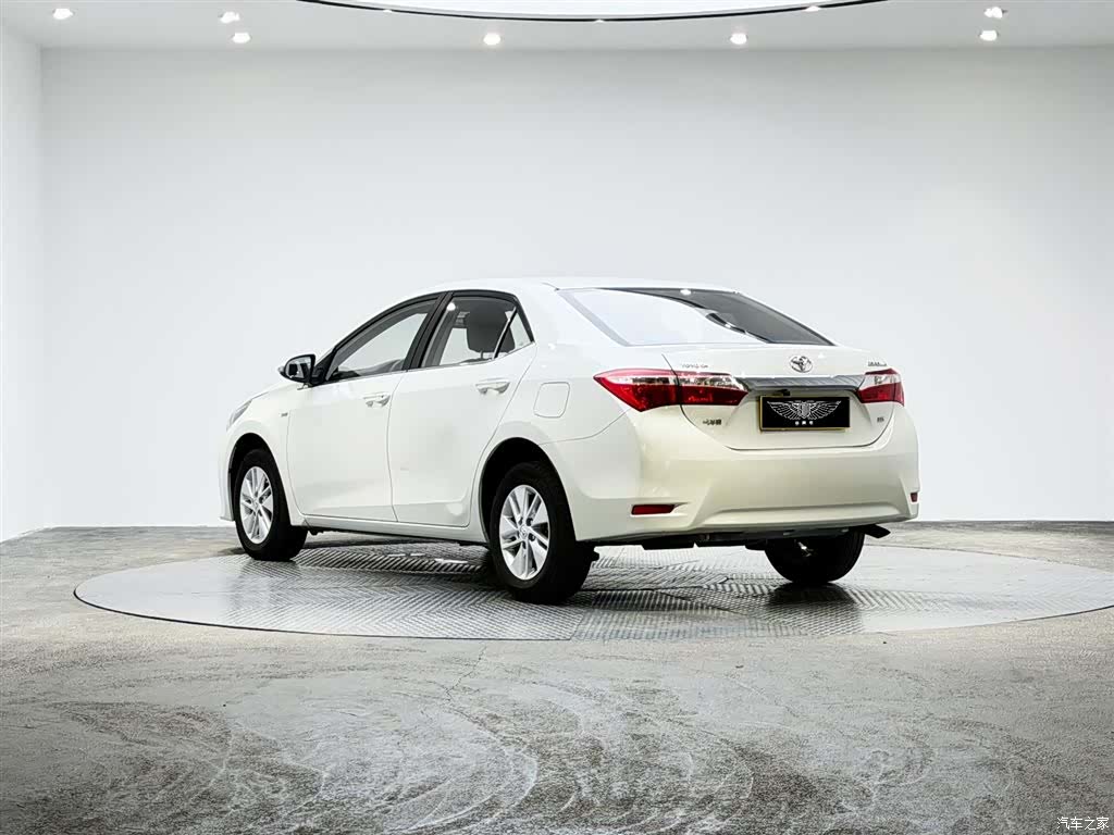 Toyota Corolla, 2016 все фото