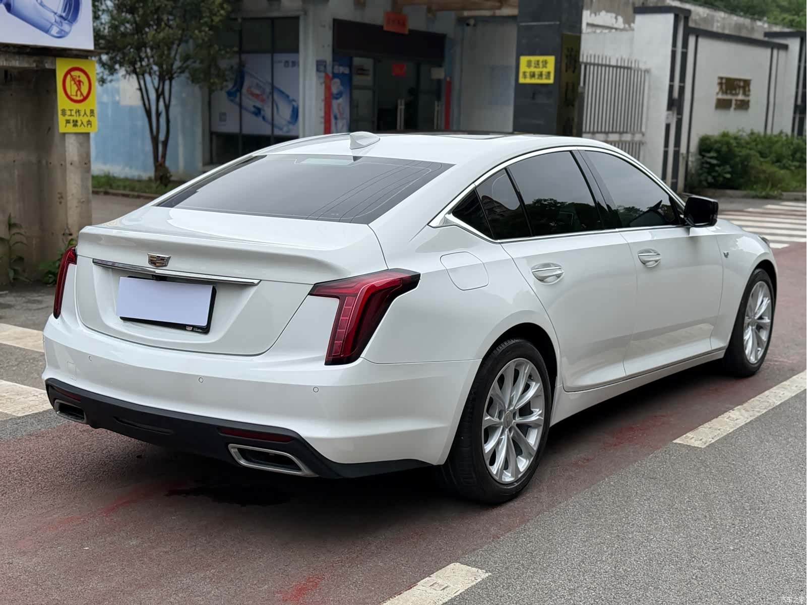 Cadillac CT5, 2021 все фото