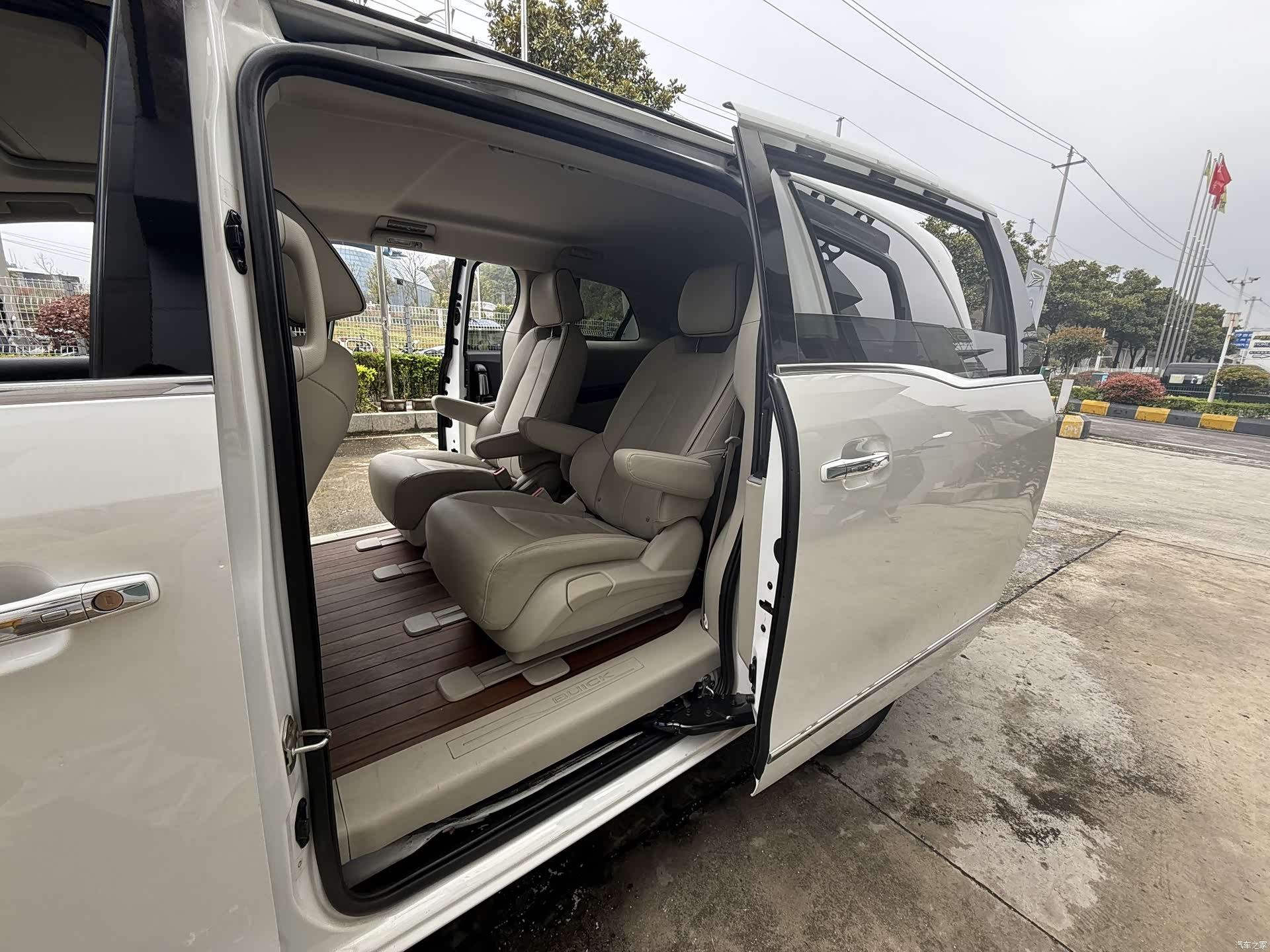Buick GL8, 2021 15