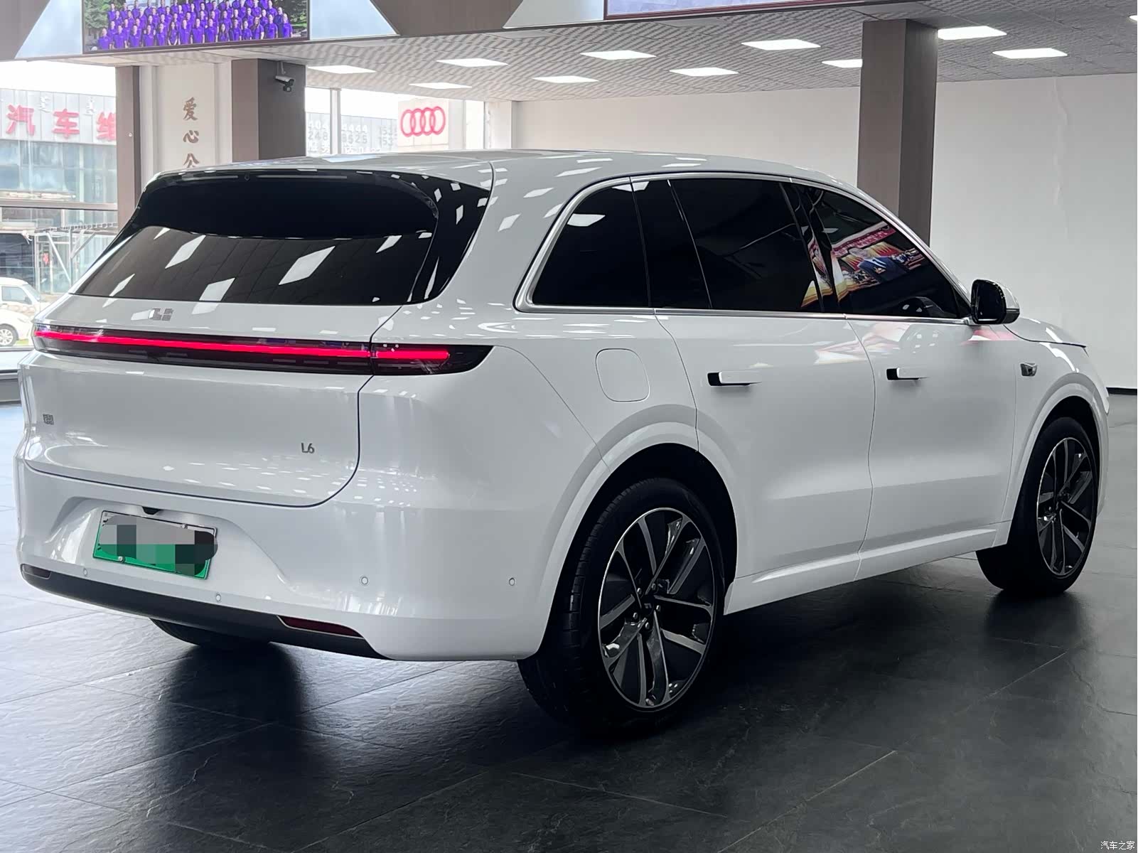 Li Auto L6, 2024 7