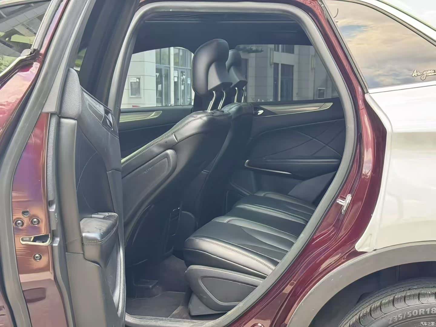 Lincoln MKC, 2017 все фото