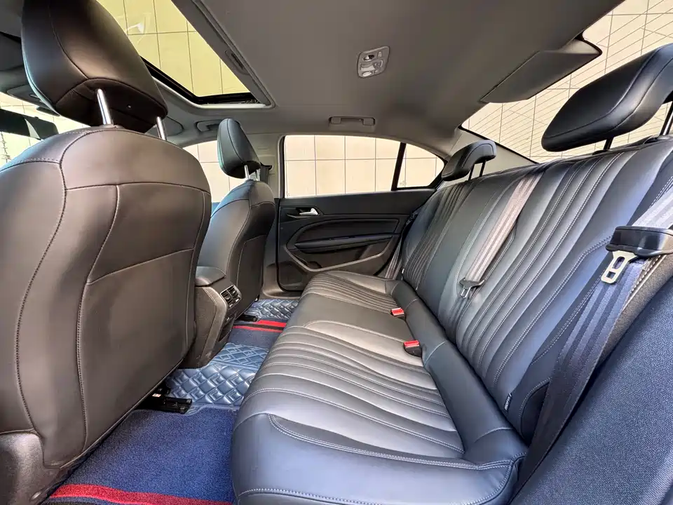 Peugeot 408 Peugeot 408