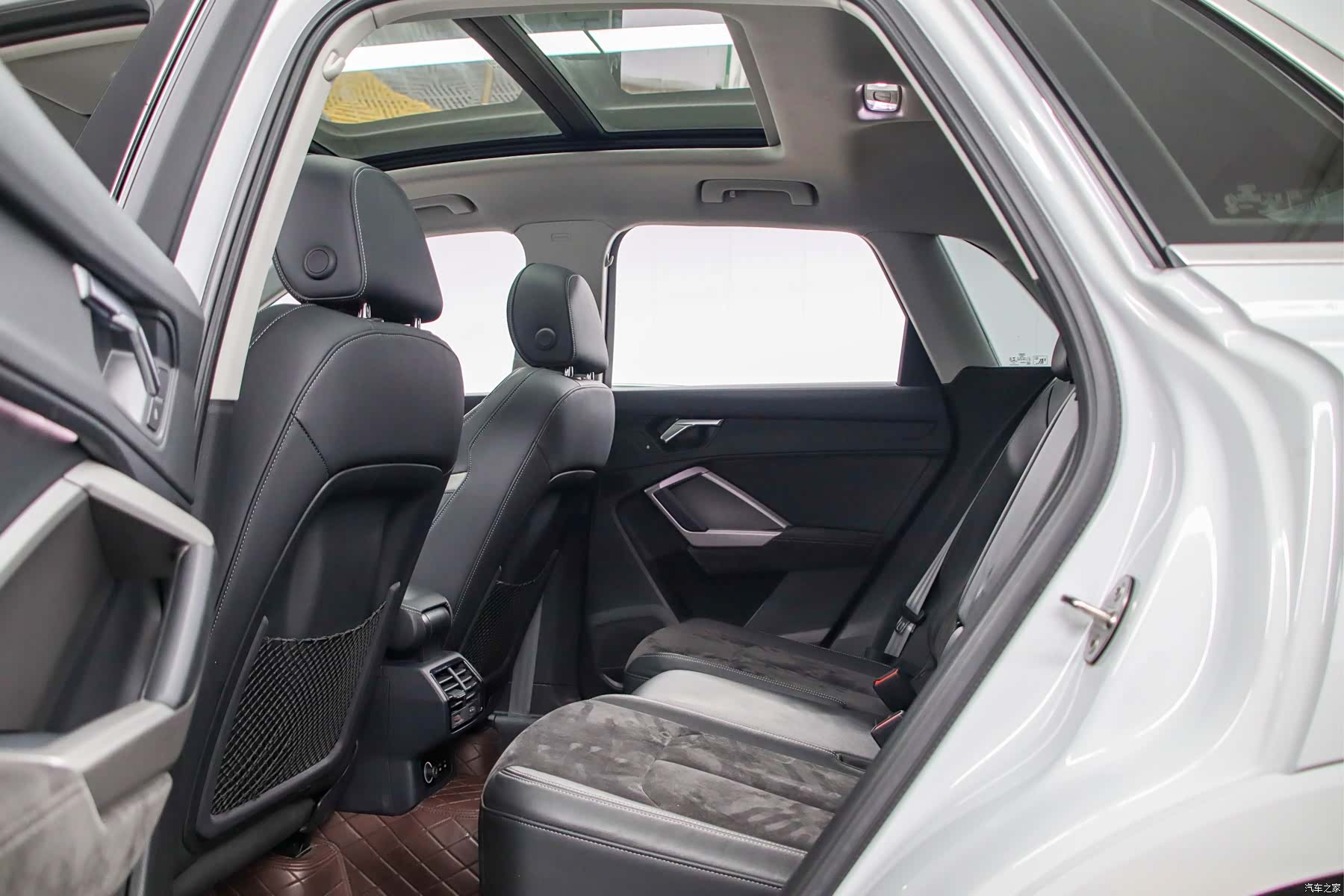 Audi Q3, 2022 16