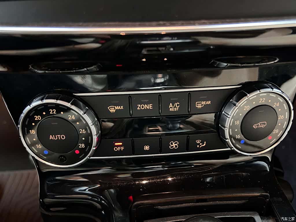 Mercedes-Benz G-Class, 2018 11
