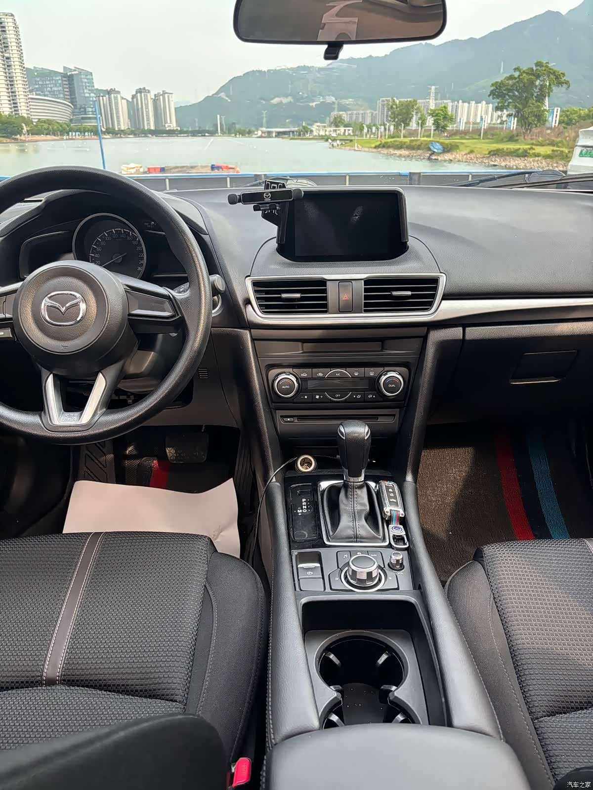 Mazda Mazda3, 2020 все фото