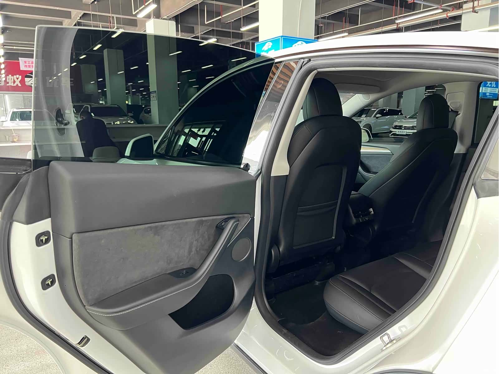 Tesla Model Y, 2021 13