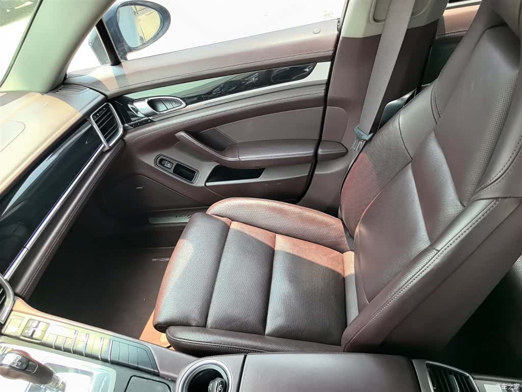 Porsche Panamera, 2015 12