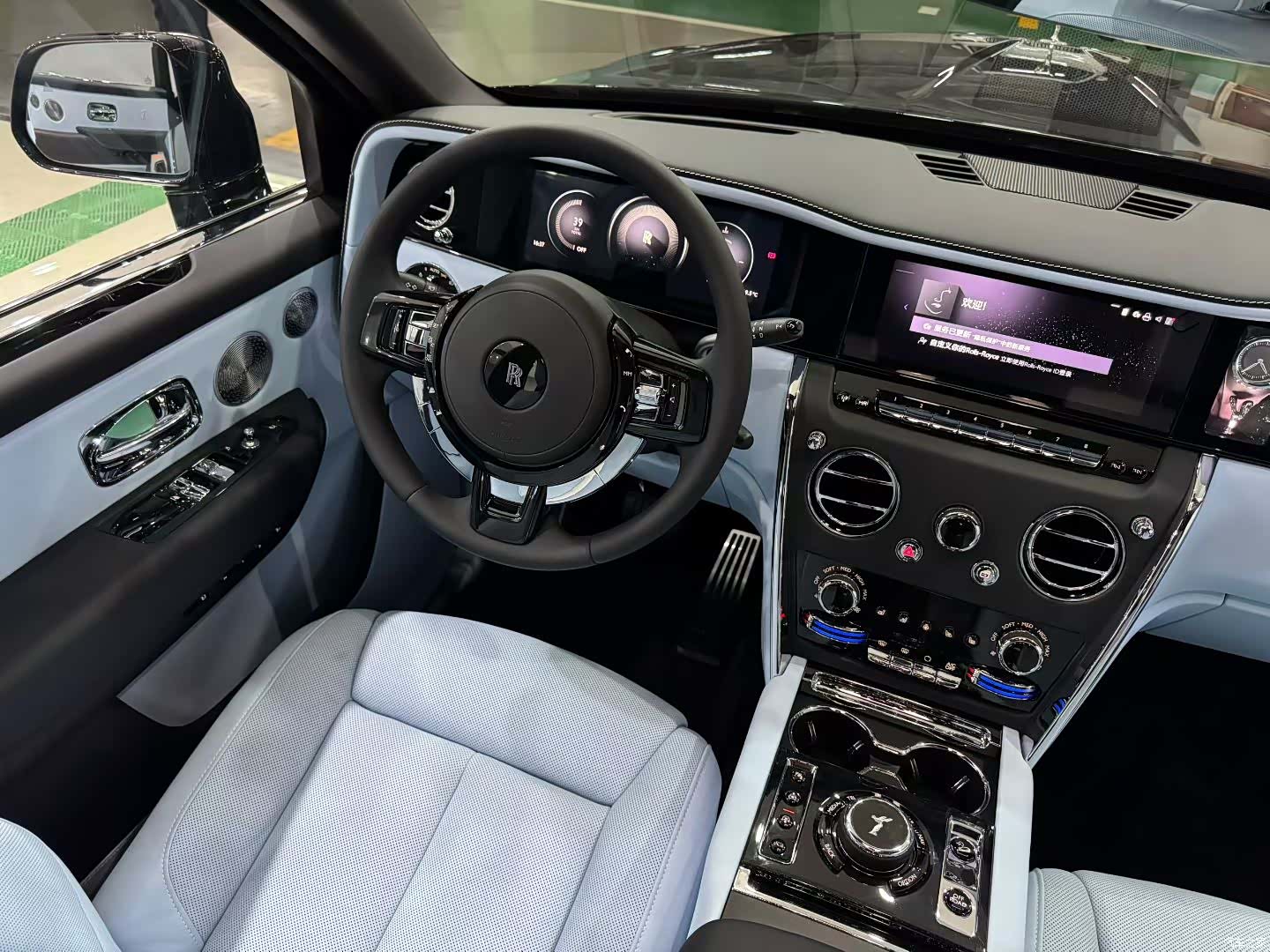 Rolls-Royce Cullinan, 2025 все фото