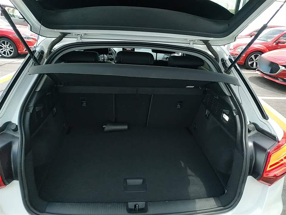 Audi Q2L Audi Q2L