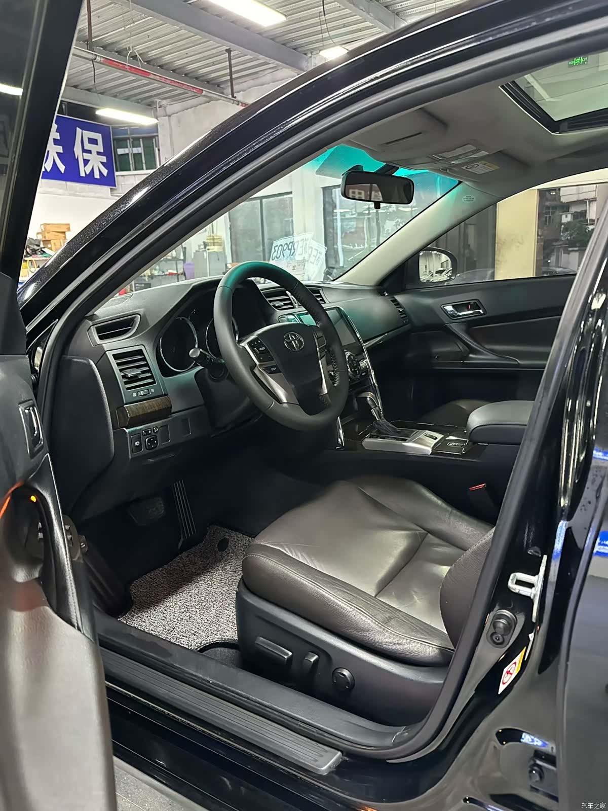 Toyota 2.5V, 2017 4