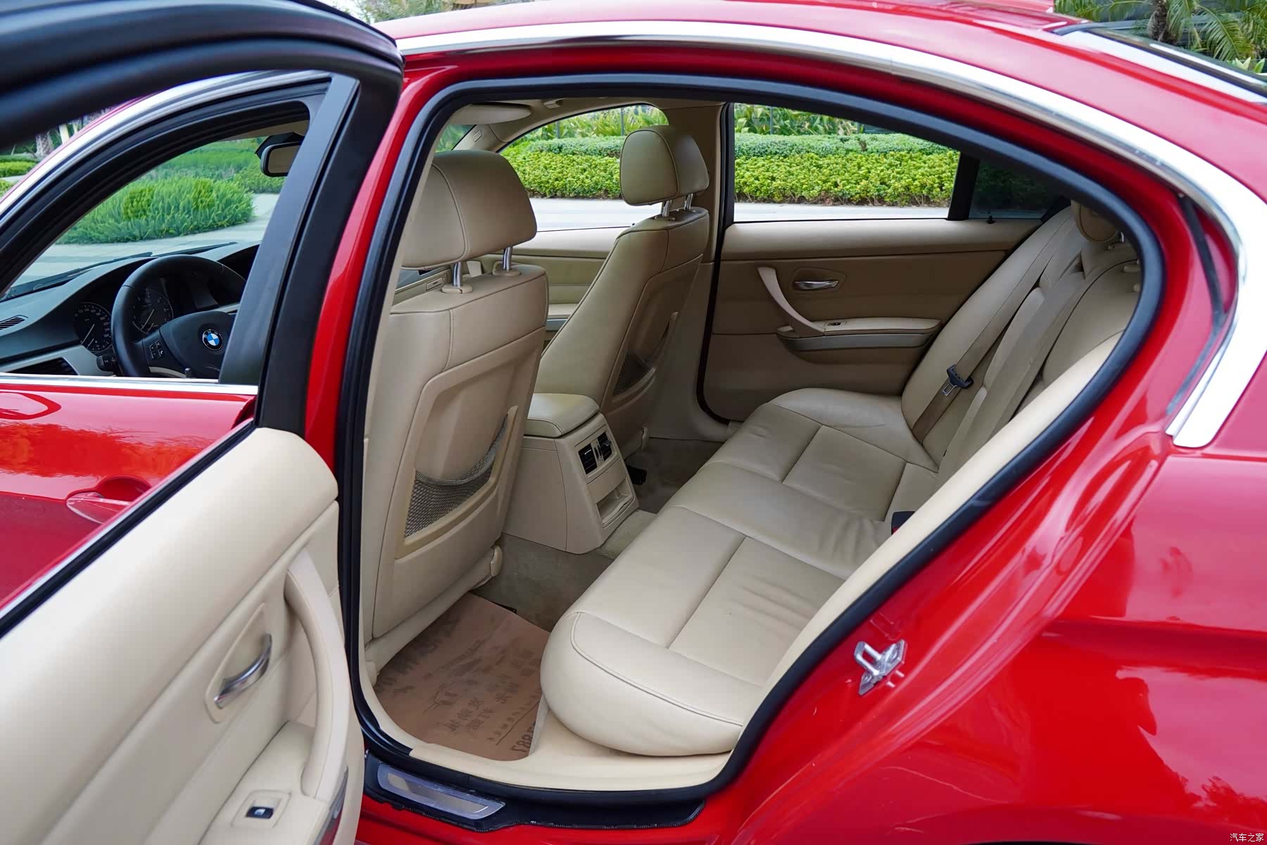 BMW 3 Series, 2011 6