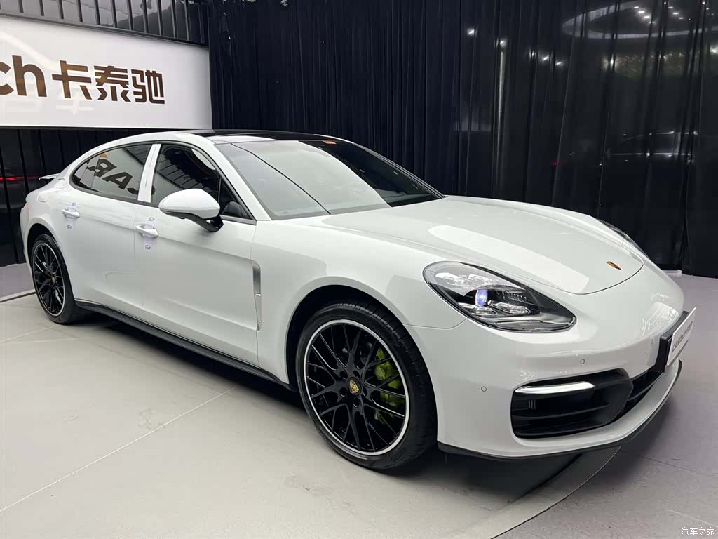 Porsche Panamera, 2023 2