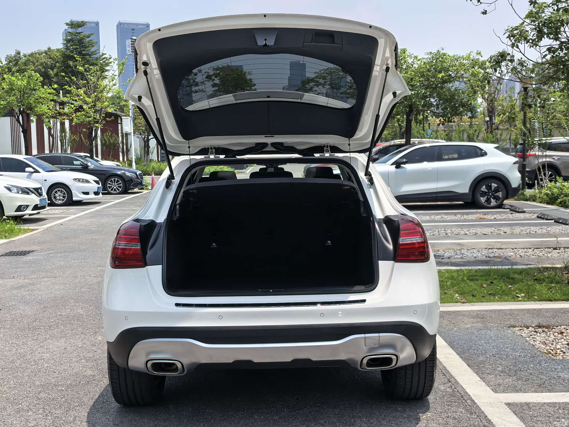 Mercedes-Benz GLA, 2018 6