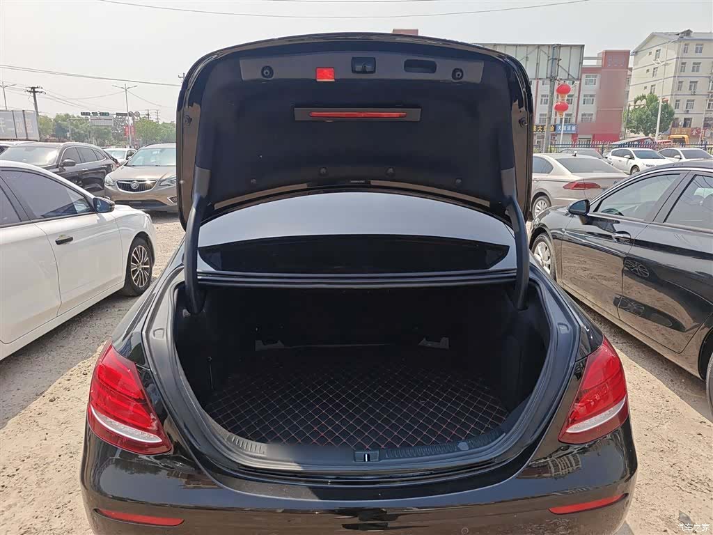 Mercedes-Benz E-Class, 2019 7