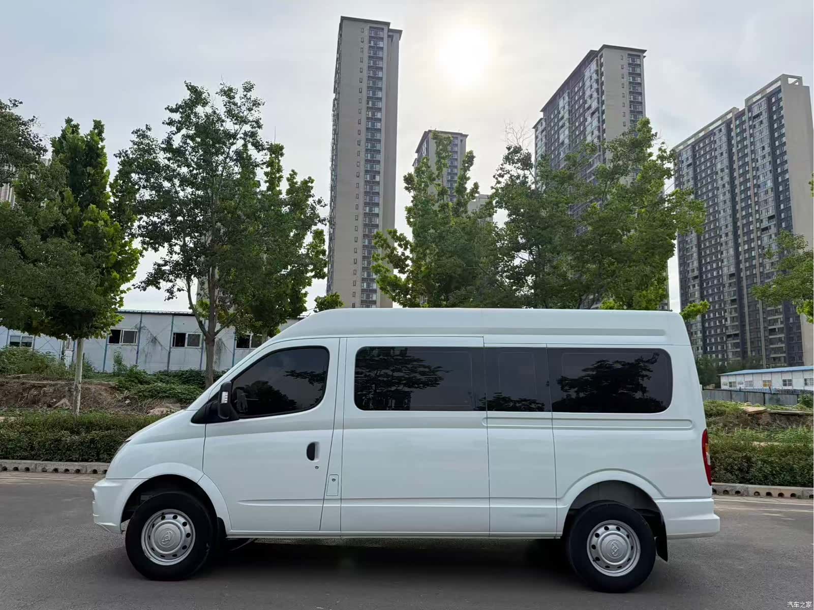 Maxus V80, 2023 4