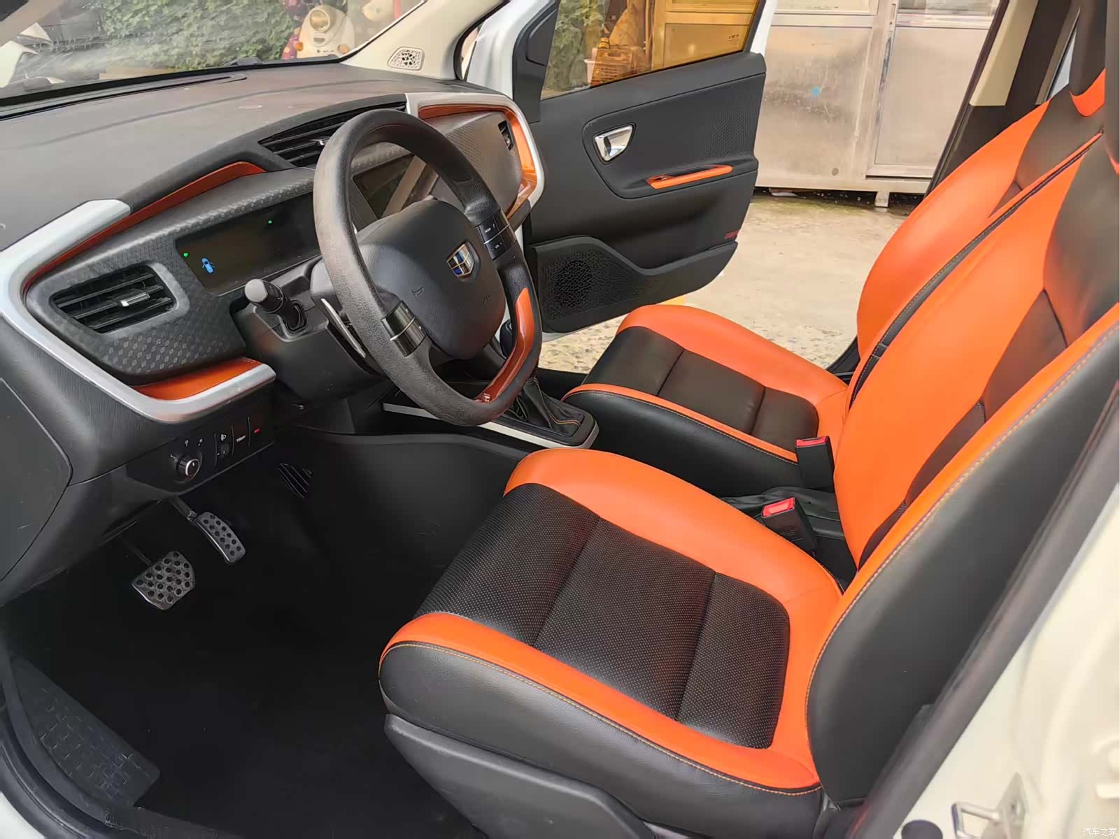Geely X1, 2017 4