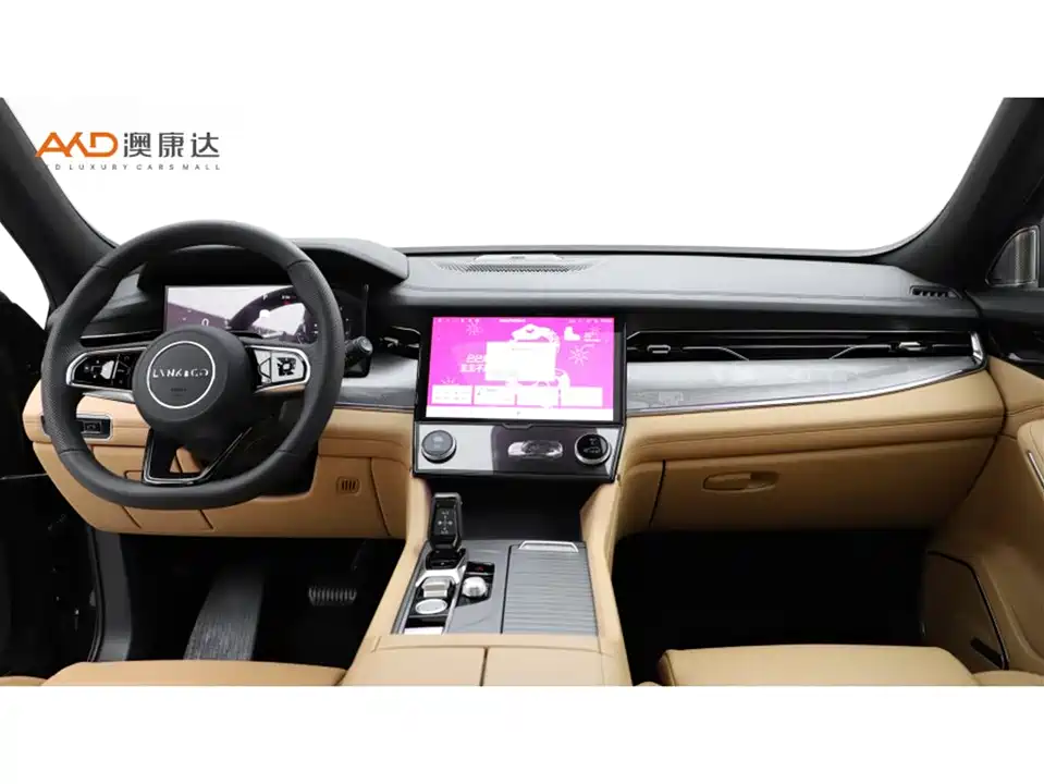Lynk & Co 09