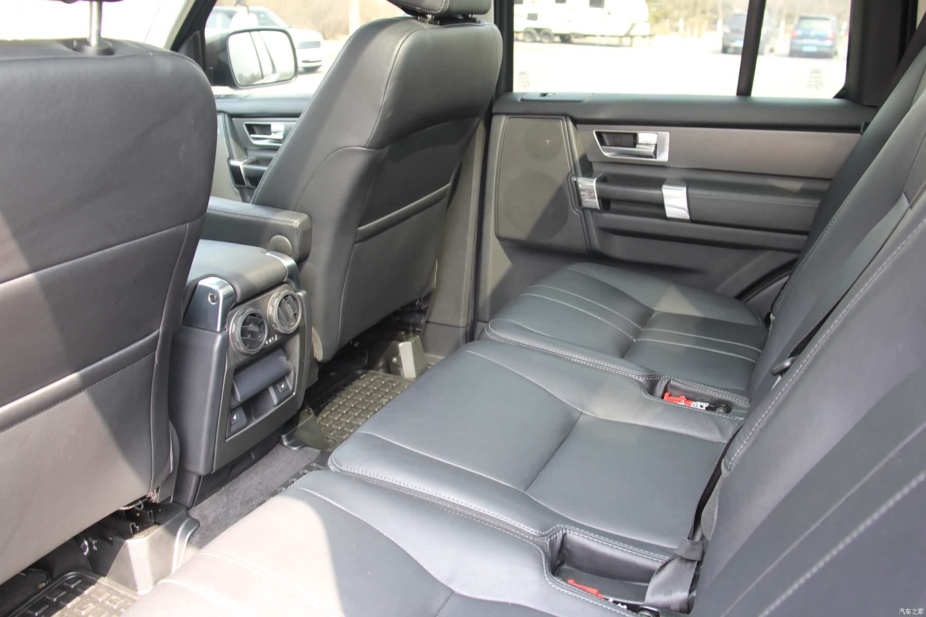 Land Rover Discovery, 2014 13