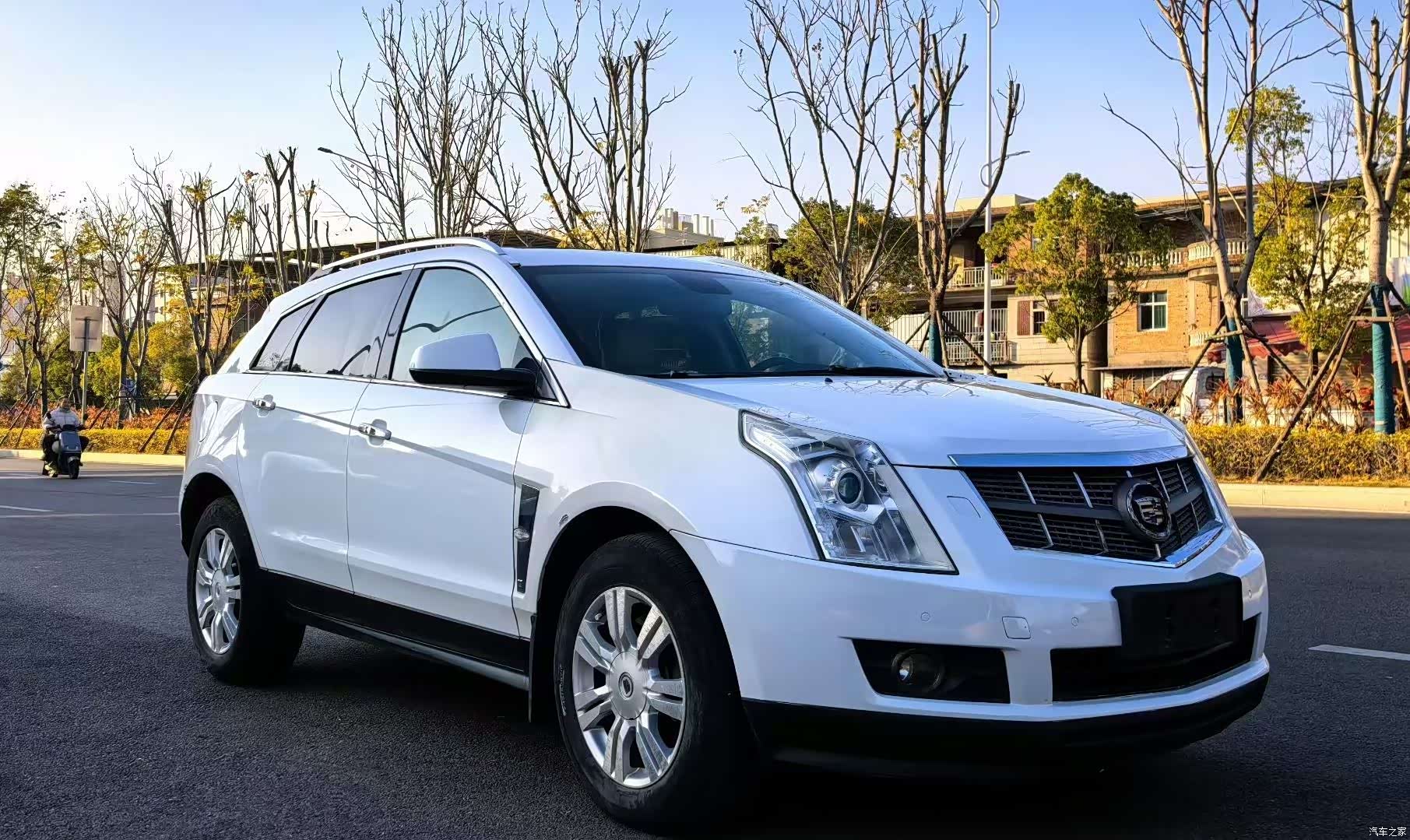 Cadillac SRX, 2012 3