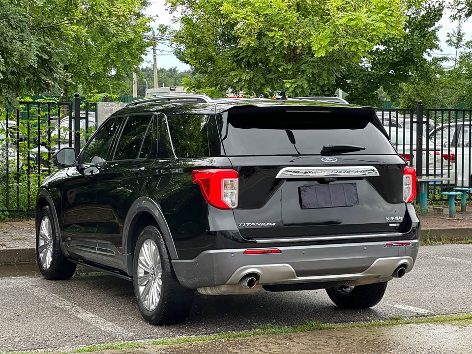 Ford Explorer Ford Explorer