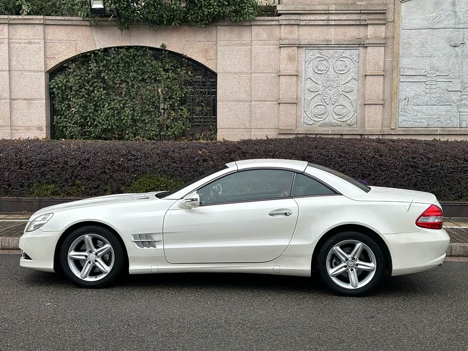 Mercedes-Benz SL class