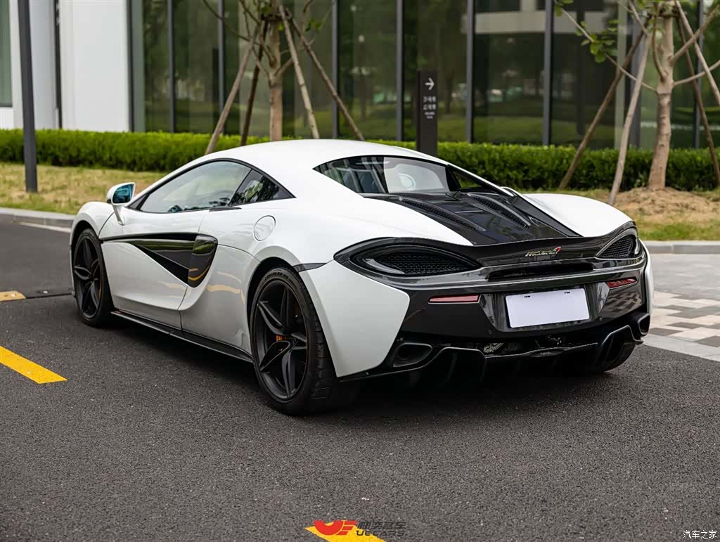 McLaren 570, 2019 6