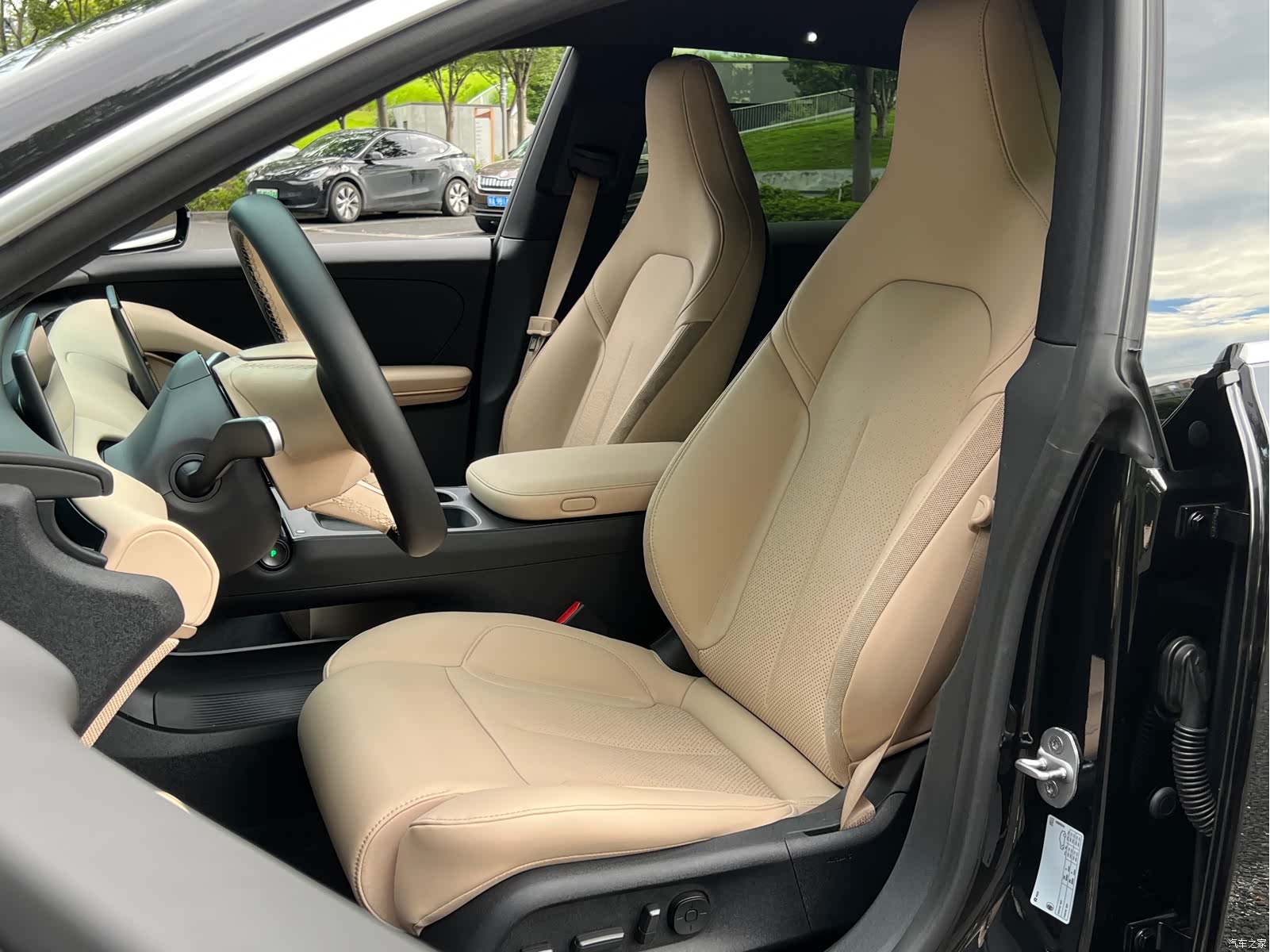 NIO ET5, 2024 10