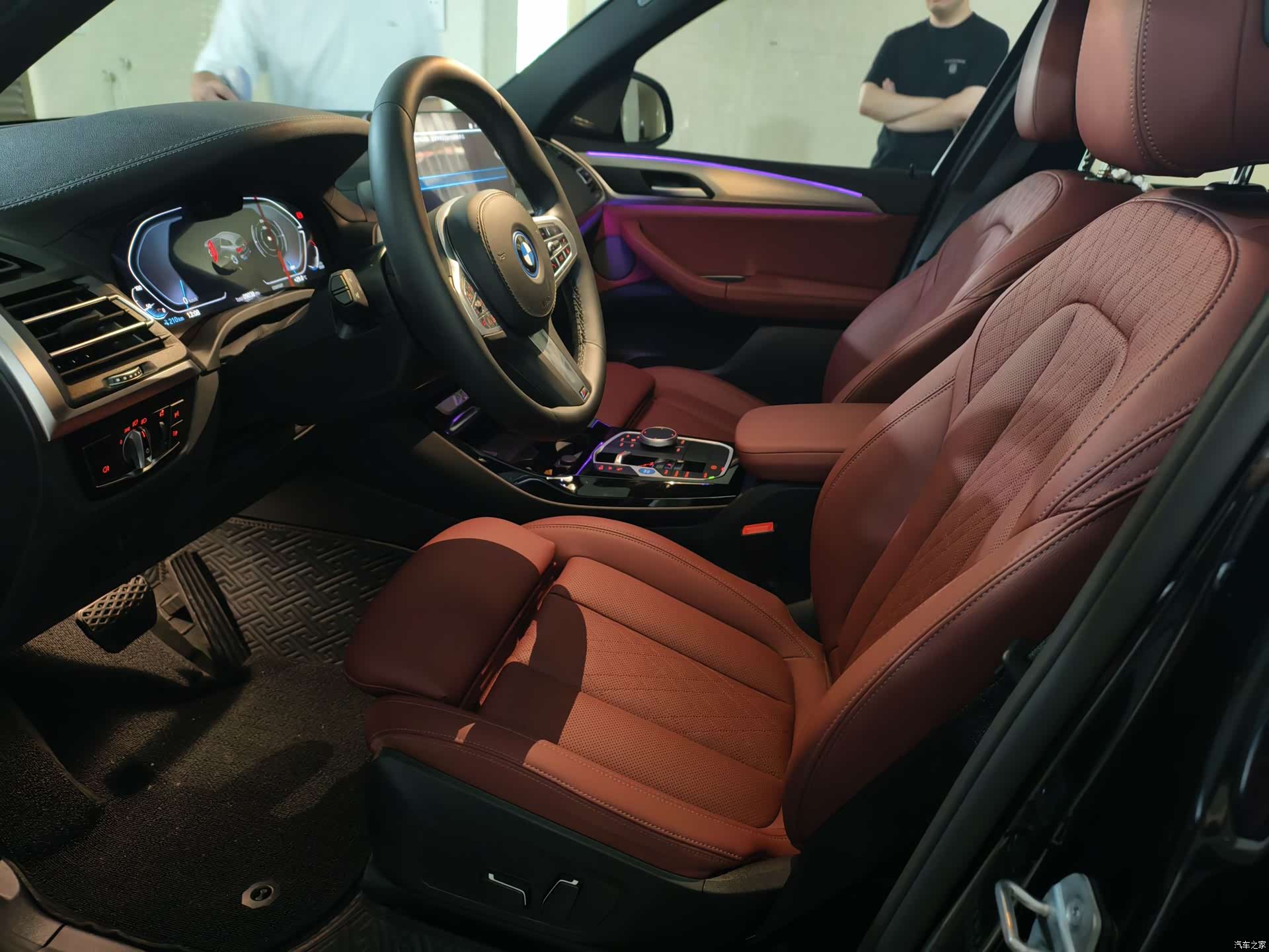 BMW iX3, 2024 8