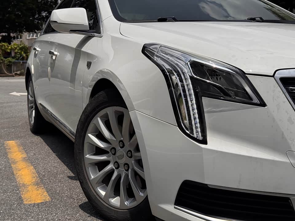 Cadillac XTS