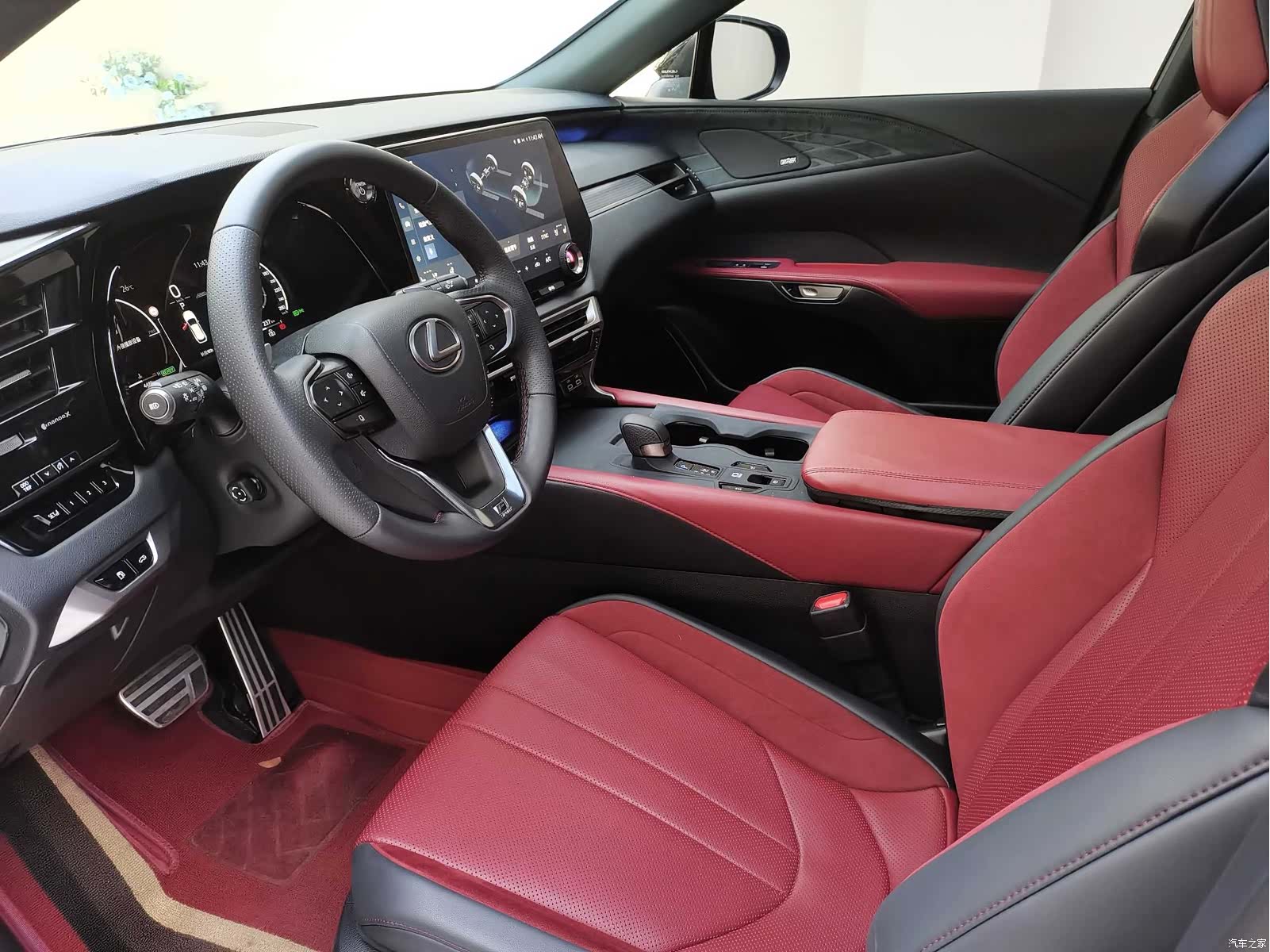Lexus RX, 2025 7