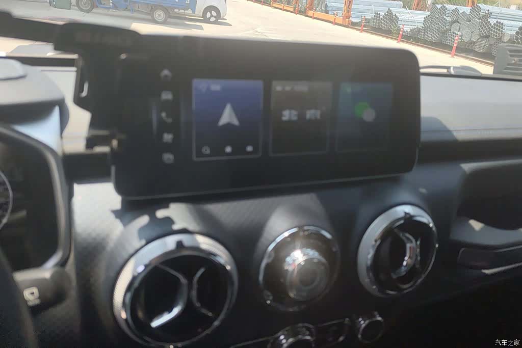 BAIC BJ40, 2023 13