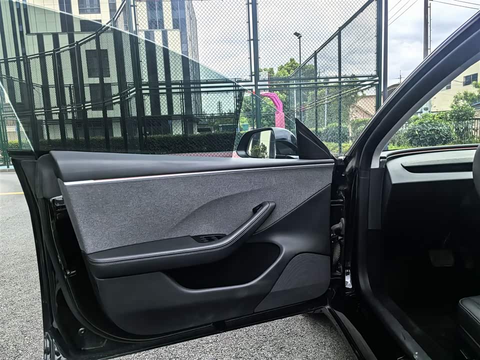 Tesla Model 3 Tesla Model 3
