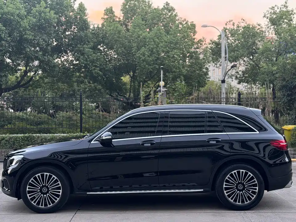 Mercedes-Benz GLC Mercedes-Benz GLC