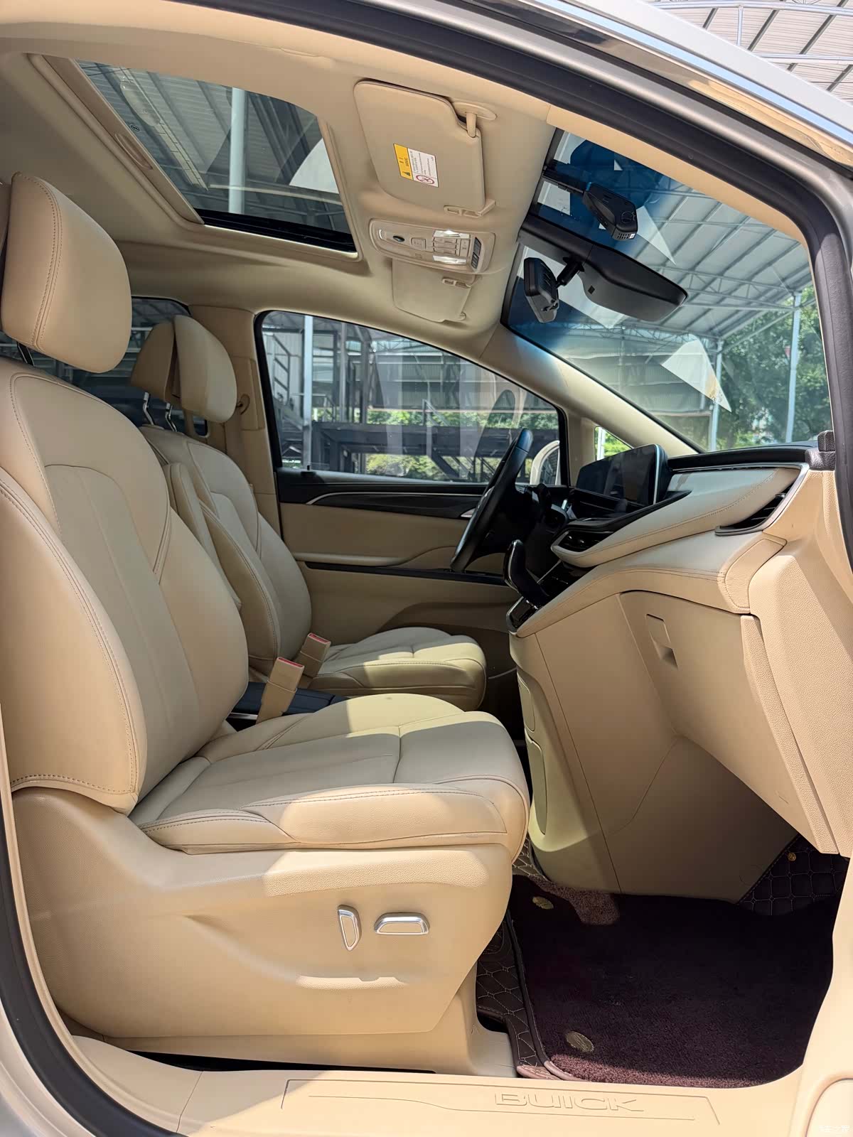 Buick GL8, 2022 все фото
