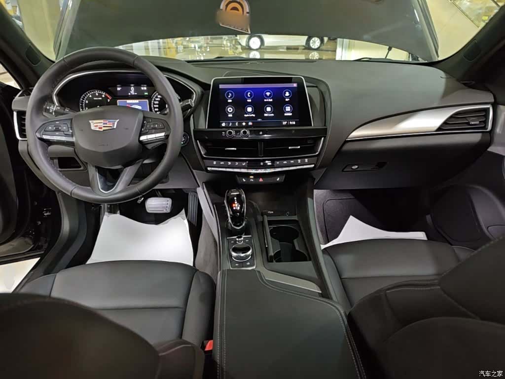Cadillac CT5, 2026 6
