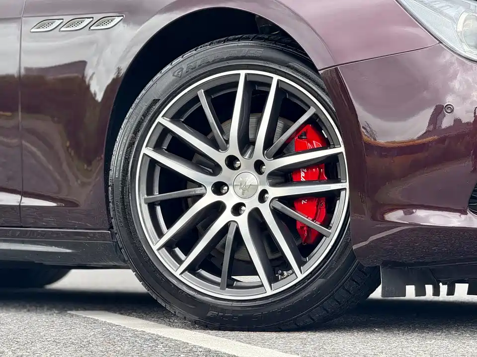 Maserati Ghibli Maserati Ghibli