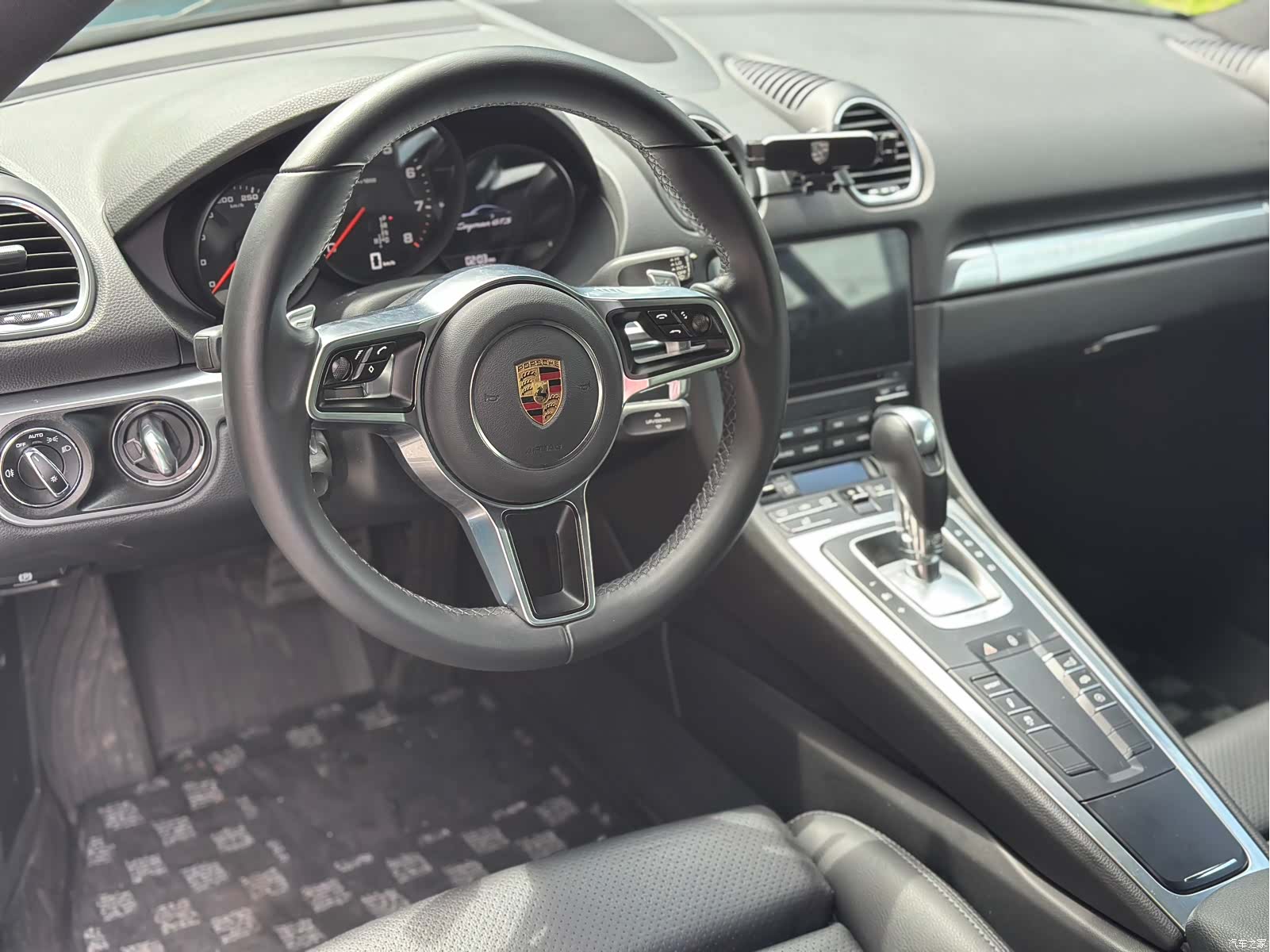 Porsche Cayman, 2017 4