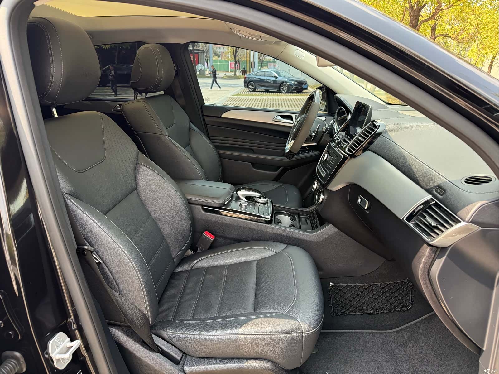 Mercedes-Benz GLE, 2017 14