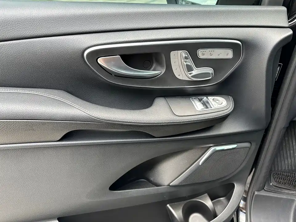 Mercedes-Benz V-class Mercedes-Benz V-class