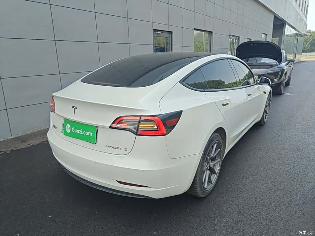 Tesla Model 3, 2023 7
