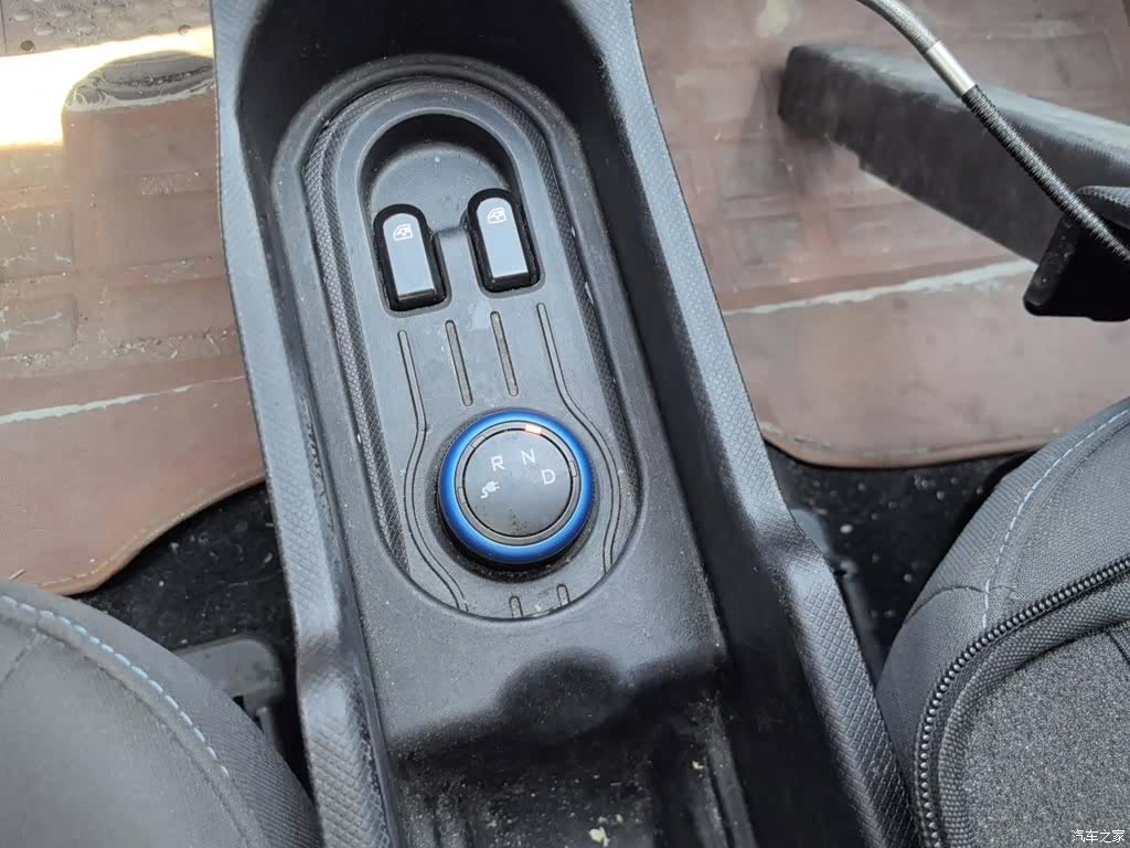 Wuling MINIEV, 2021 11